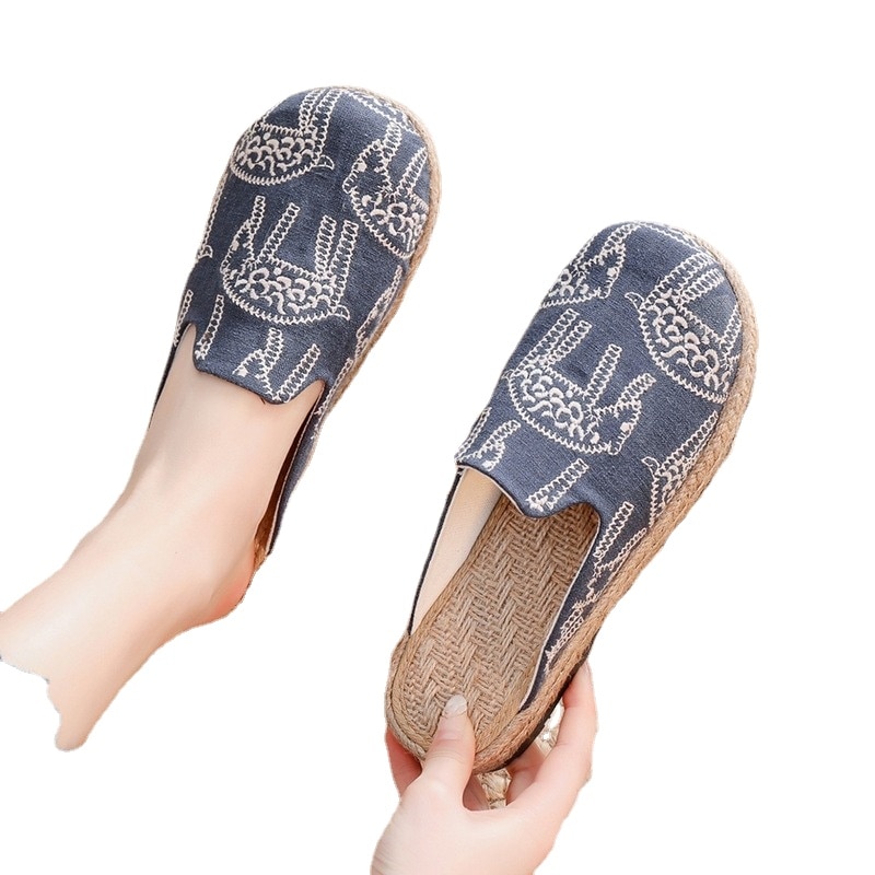 come4buy.com-Women Canvas Close Toe Flat Slippers