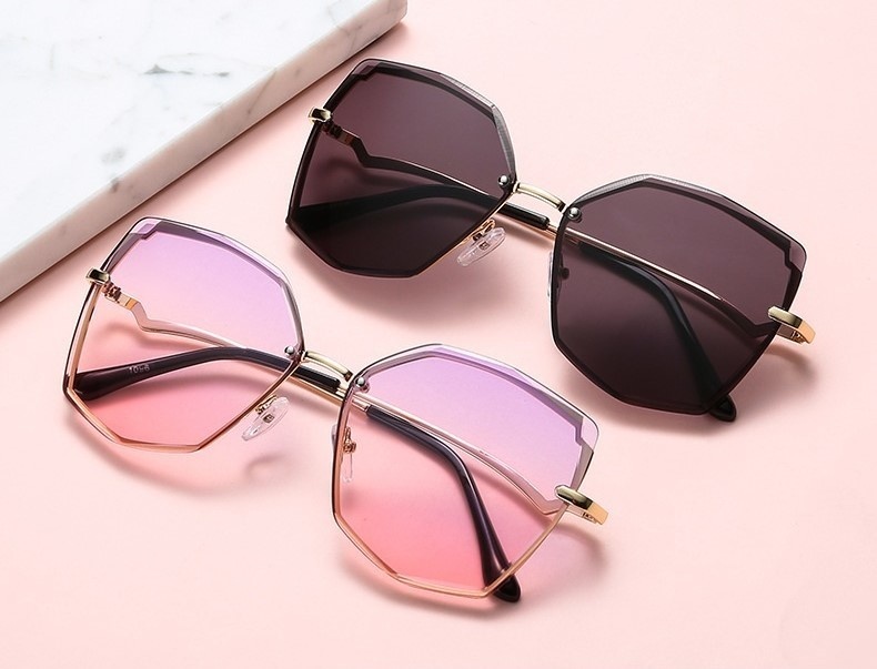 come4buy.com-Fashion Polygon Gradient Eye Sunglasses For Women UV400