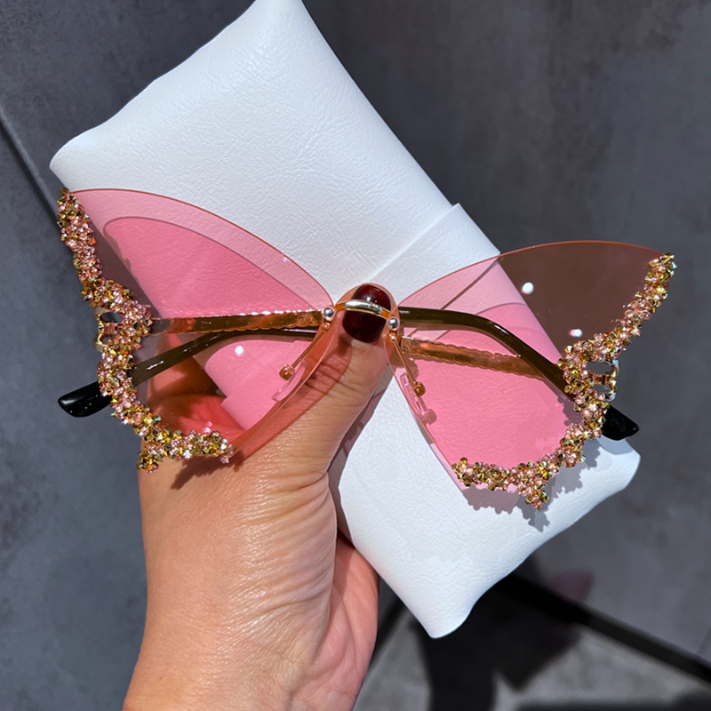 come4buy.com-Luxury Diamond Butterfly Sunglasses Women Vintage Eyewear