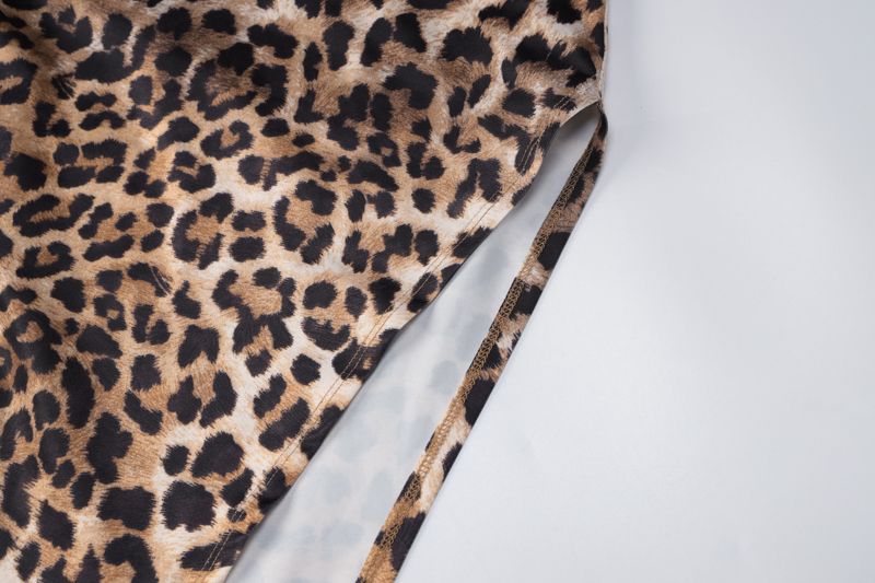 цоме4буи.цом-Женска макси хаљина са ланчаним ременом са леопард принтом