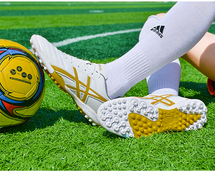 come4buy.com-Football Shoes Non-Slip Wear-Resistant Soccer Shoes
