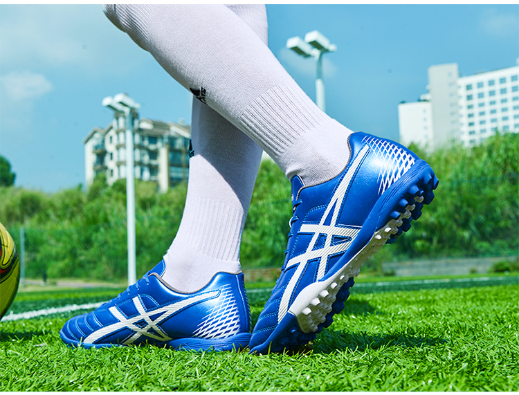 come4buy.com-Football Shoes Anti-Slip Wear-Resistant Soccer Shoes